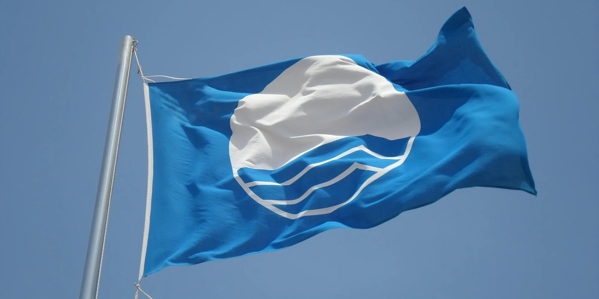 bandera-azul-puerto-deportivo-pasito-blanco